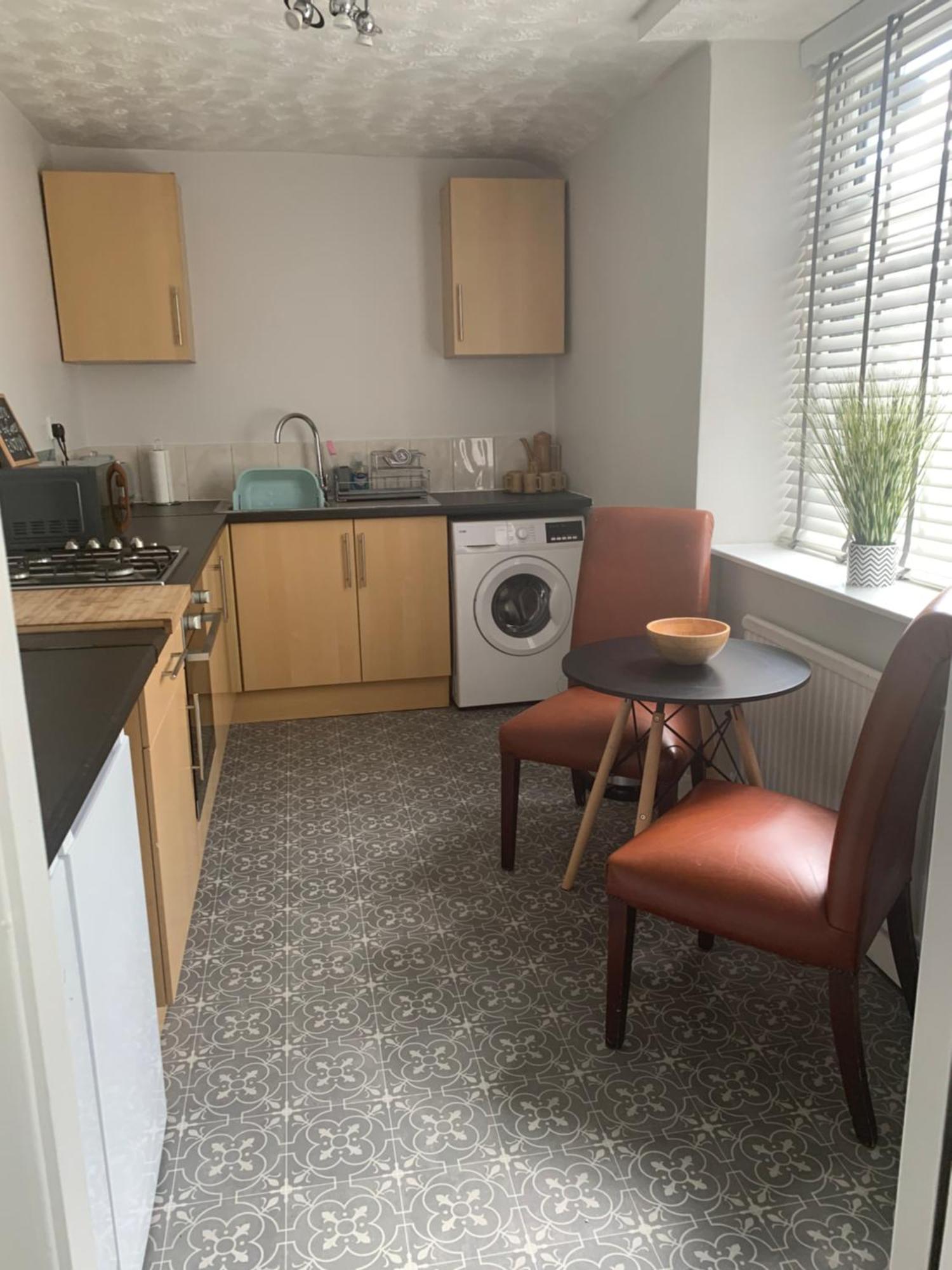 The Greens Apartment Farnworth ภายนอก รูปภาพ