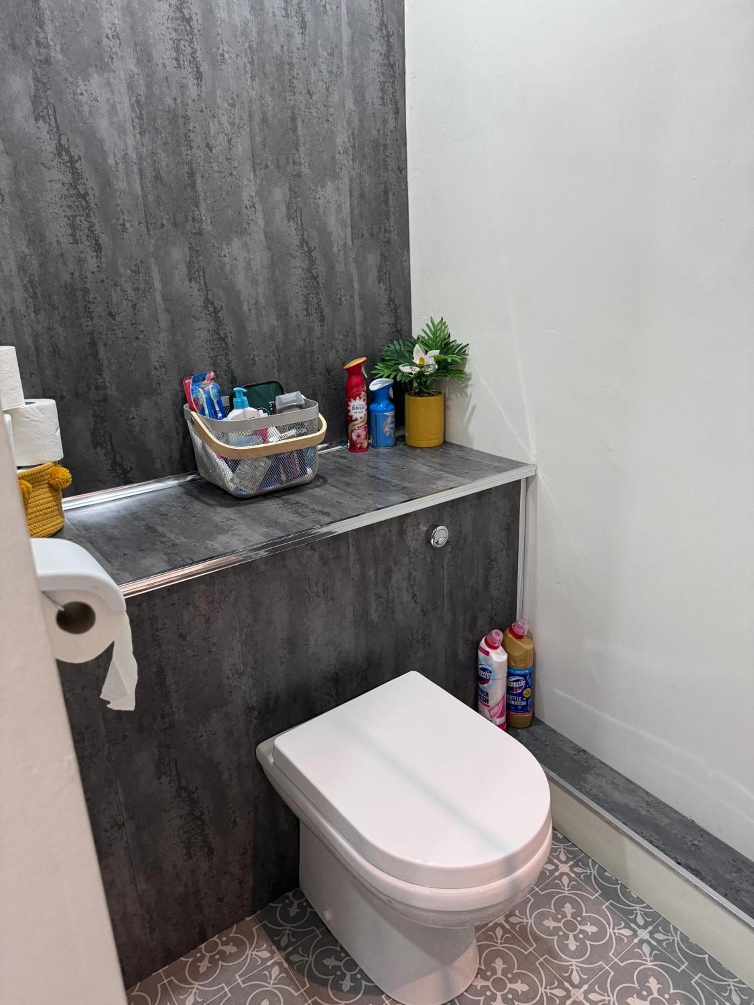 The Greens Apartment Farnworth ภายนอก รูปภาพ